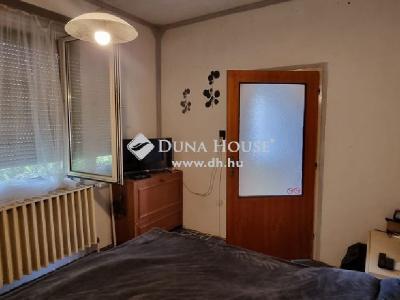 Eladó családi ház - 2764 Tápióbicske