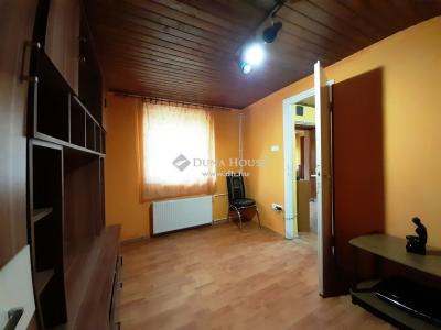 Eladó családi ház - 2252 Tóalmás