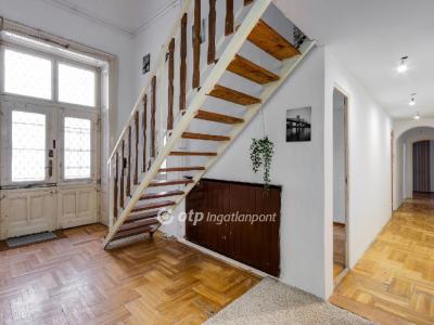 Eladó lakás - 1054 Budapest, V. kerület 