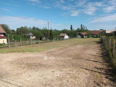 Eladó lakóövezeti telek - 4002 Debrecen