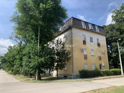 Eladó lakás - 2900 Komárom, Honfoglalás utca