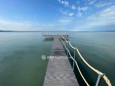 Eladó lakás - 8172 Balatonkenese Balatonakarattya