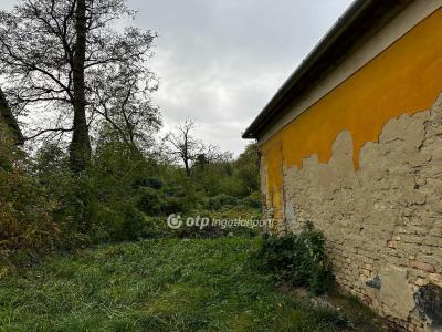 Eladó lakóövezeti telek - 9012 Győr