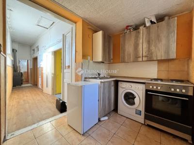 Eladó családi ház - 2700 Cegléd