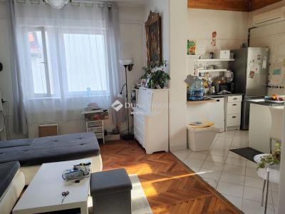 Eladó lakás - 1201 Budapest, XX. kerület 