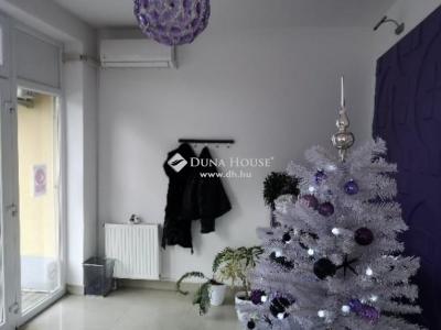 Eladó üzlethelység udvarban - 8900 Zalaegerszeg