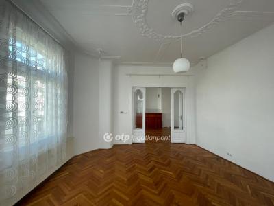 Eladó lakás - 1055 Budapest, V. kerület 