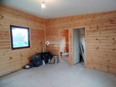 Eladó családi ház - 2252 Tóalmás