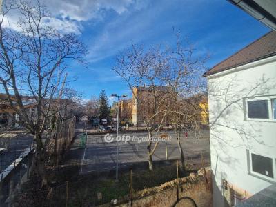 Eladó irodahelység irodaházban - 9400 Sopron