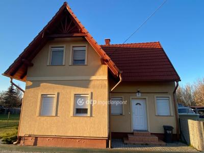 Eladó családi ház - 3388 Poroszló