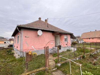Eladó családi ház - 3589 Tiszatarján, Petőfi Sándor utca