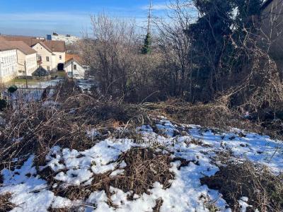 Eladó lakóövezeti telek - 7100 Szekszárd, Munkácsy utca