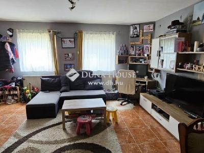 Eladó családi ház - 2243 Kóka