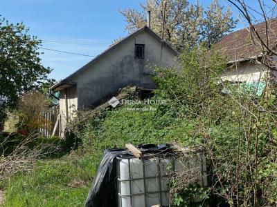 Eladó családi ház - 2243 Kóka