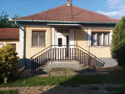 Eladó családi ház - 4090 Polgár