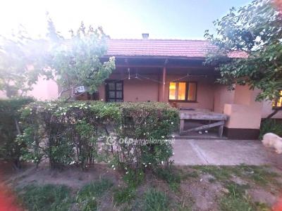 Eladó családi ház - 4274 Hosszúpályi