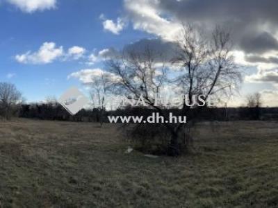 Eladó lakóövezeti telek - 1172 Budapest, XVII. kerület , Forrásmajori utca