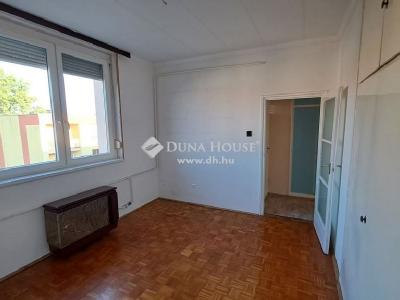 Eladó lakás - 8900 Zalaegerszeg, Platán sor