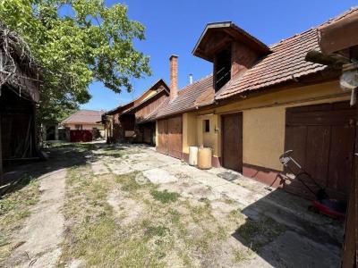Eladó családi ház - 2750 Nagykőrös