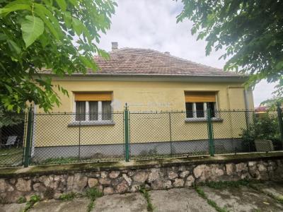 Eladó családi ház - 2890 Tata, Perényi utca