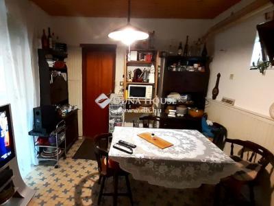 Eladó családi ház - 2721 Pilis, Akácfa utca
