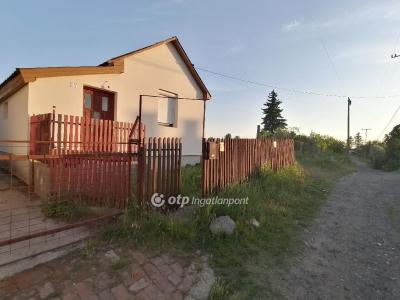 Eladó családi ház - 4251 Hajdúsámson