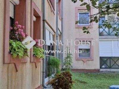 Eladó lakás - 7636 Pécs