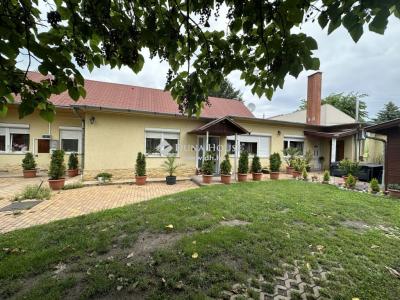 Eladó családi ház - 6000 Kecskemét, Széchenyi körút