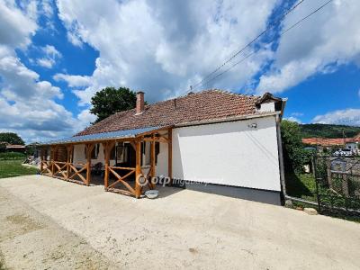 Eladó családi ház - 3910 Tokaj