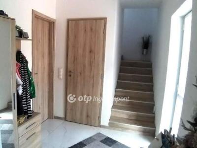 Eladó családi ház - 6090 Kunszentmiklós
