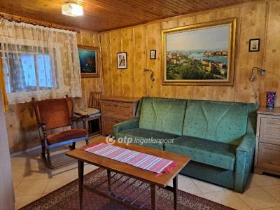 Eladó családi ház - 2146 Mogyoród