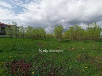 Eladó lakóövezeti telek - 3561 Felsőzsolca