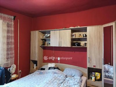 Eladó családi ház - 4090 Polgár