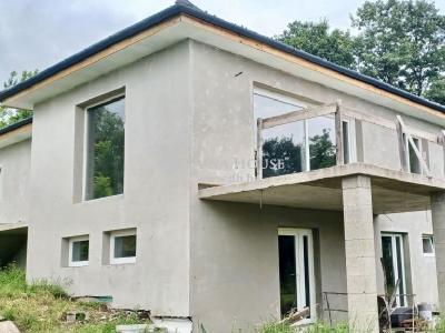 Eladó családi ház - 2022 Tahitótfalu