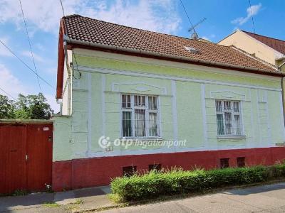 Eladó családi ház - 4029 Debrecen