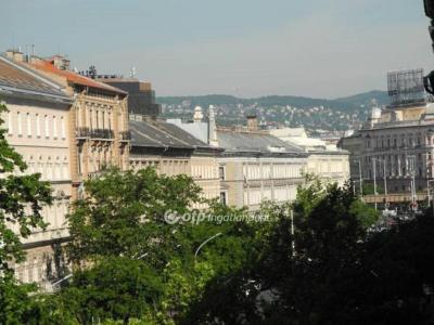 Eladó lakás - 1067 Budapest, VI. kerület , Teréz körút