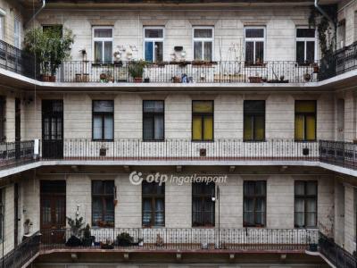 Eladó lakás - 1067 Budapest, VI. kerület , Teréz körút