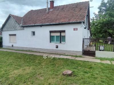 Eladó családi ház - 4130 Derecske