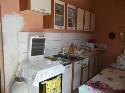 Eladó családi ház - 2194 Tura, Szövetség utca