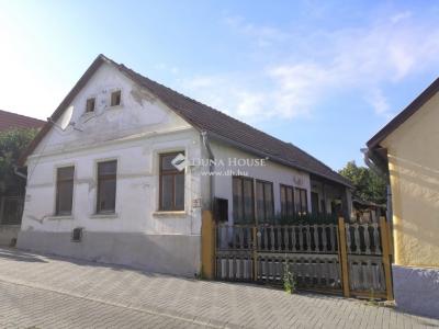Eladó családi ház - 7150 Bonyhád