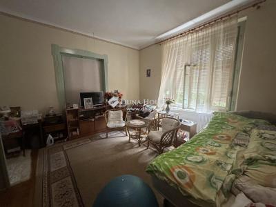 Eladó családi ház - 2700 Cegléd