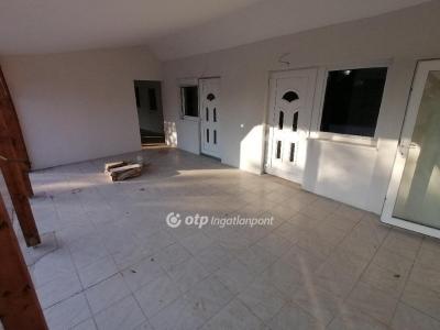 Eladó családi ház - 4225 Debrecen