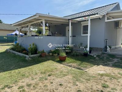 Eladó családi ház - 2252 Tóalmás