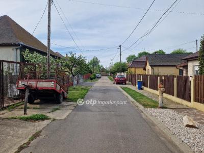 Eladó lakóövezeti telek - 4034 Debrecen