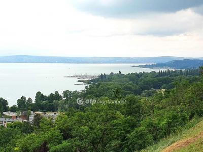 Eladó családi ház - 8172 Balatonkenese Balatonakarattya