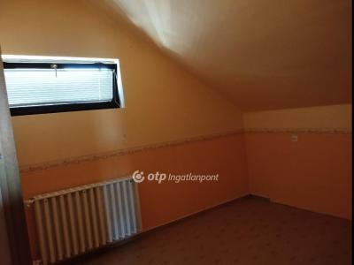 Eladó családi ház - 5100 Jászberény