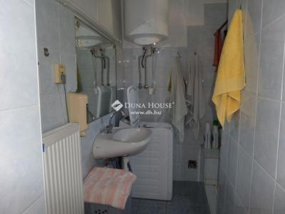 Eladó családi ház - 7763 Egerág