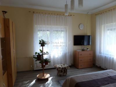 Eladó családi ház - 7763 Egerág