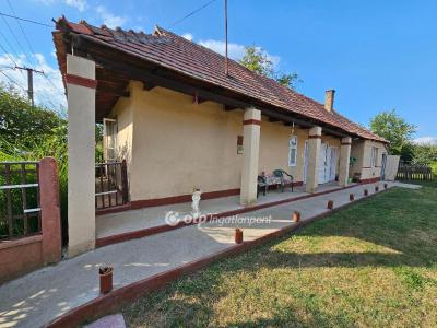 Eladó családi ház - 3860 Encs