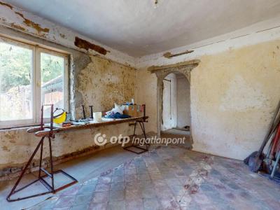Eladó családi ház - 4090 Polgár